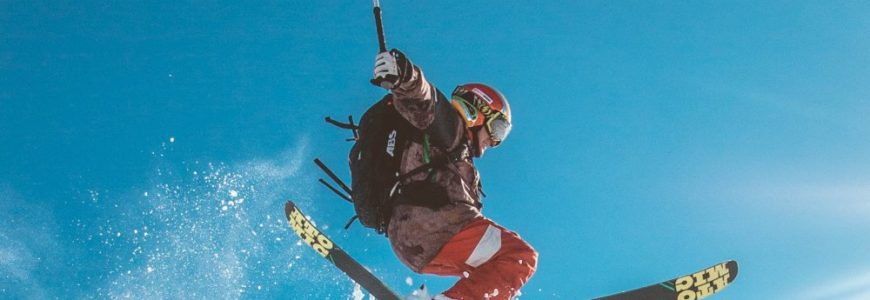 Hitta nya ski goggles i en skidshop med bra utbud